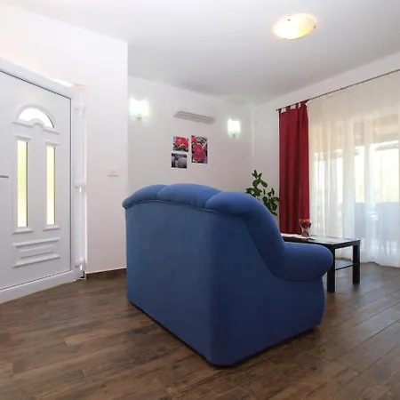 Suzana 1403 Apartment *