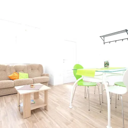 Suzana 1403 Apartment